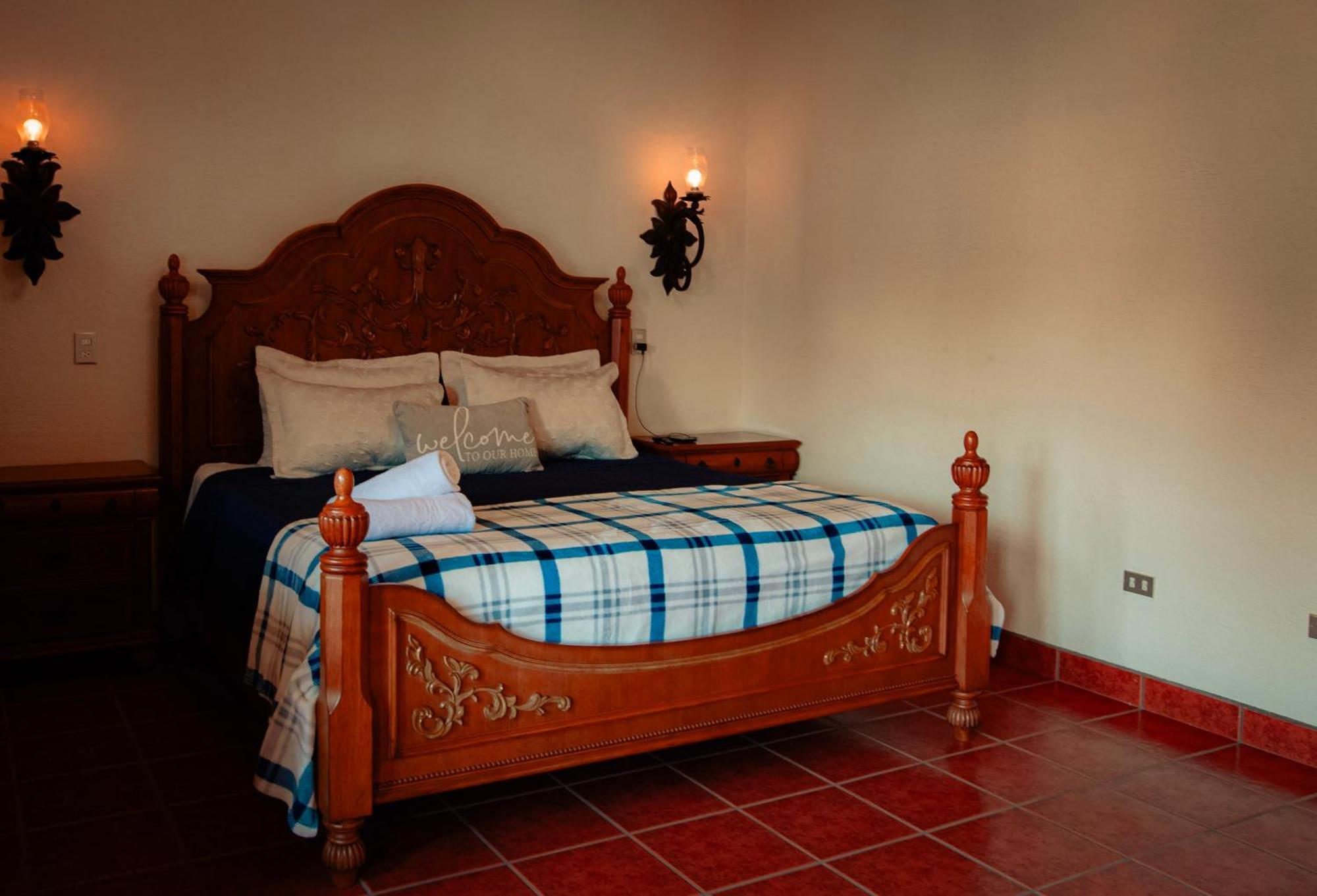 Palacio Del Conquistador San Cristobal El Bajo Екстер'єр фото